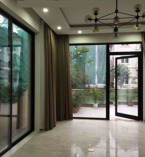 CỬA ĐI MỞ QUAY 1 CÁNH