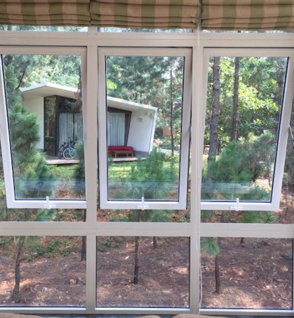 CỬA SỔ MỞ HẤT